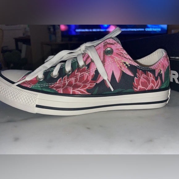 Mens Size 6 Womens Size 7.5 - Converse Chuck Taylor All Star Low Wild Florals - Picture 4 of 4